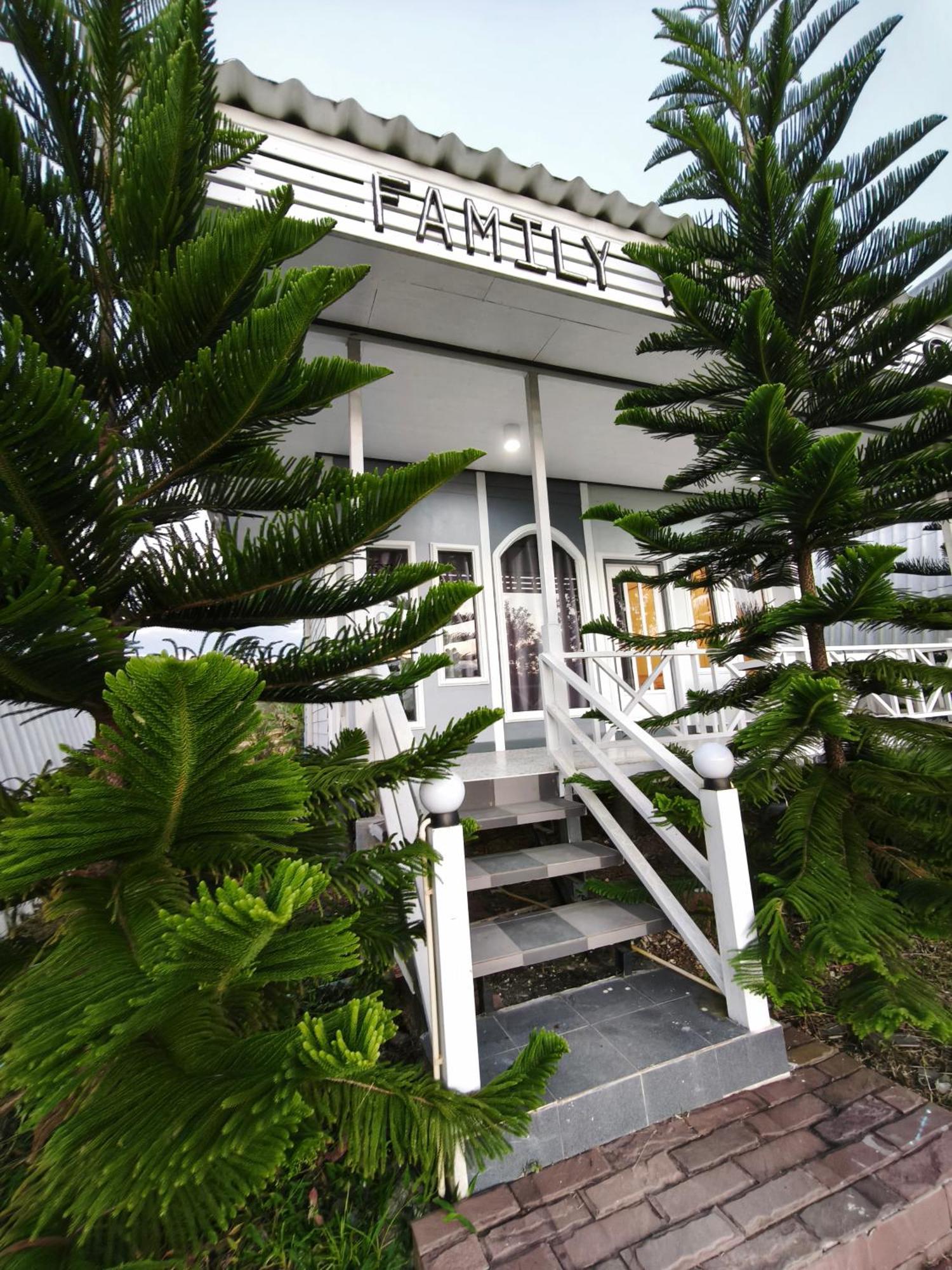 Boat And House Resort Khao Kho Eksteriør bilde