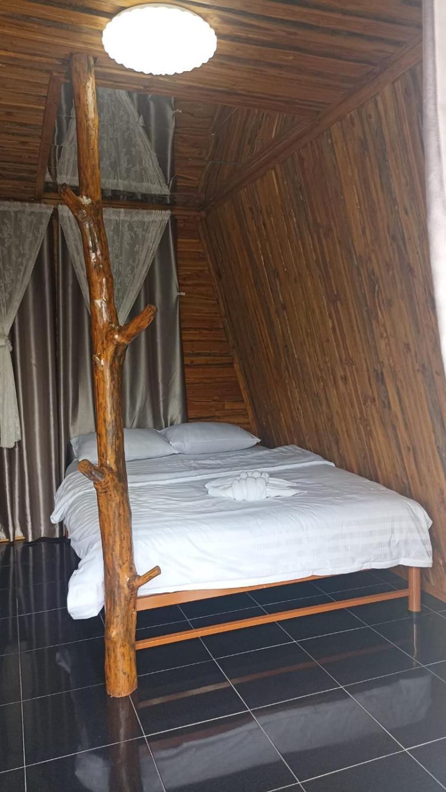Boat And House Resort Khao Kho Eksteriør bilde