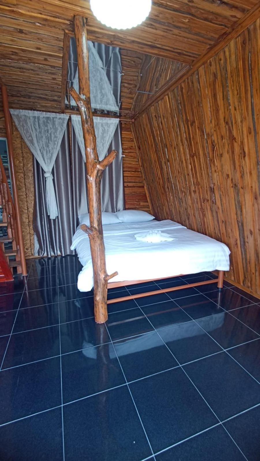 Boat And House Resort Khao Kho Eksteriør bilde